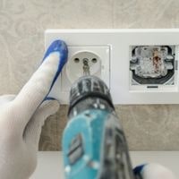 fix multiple electrical outlets not working