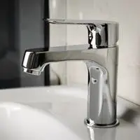 faucet leaks at base when turned on 2022