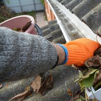 how to handle roof runoff without gutters
