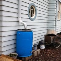 installing rain barrels