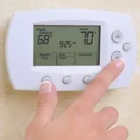 thermostat changes set temperature on its own 2022