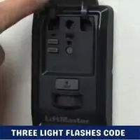 three light flashes code